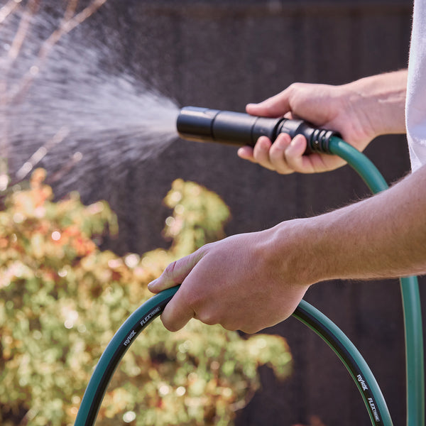 Hose Fitting Set With Built-in Strain Relief
